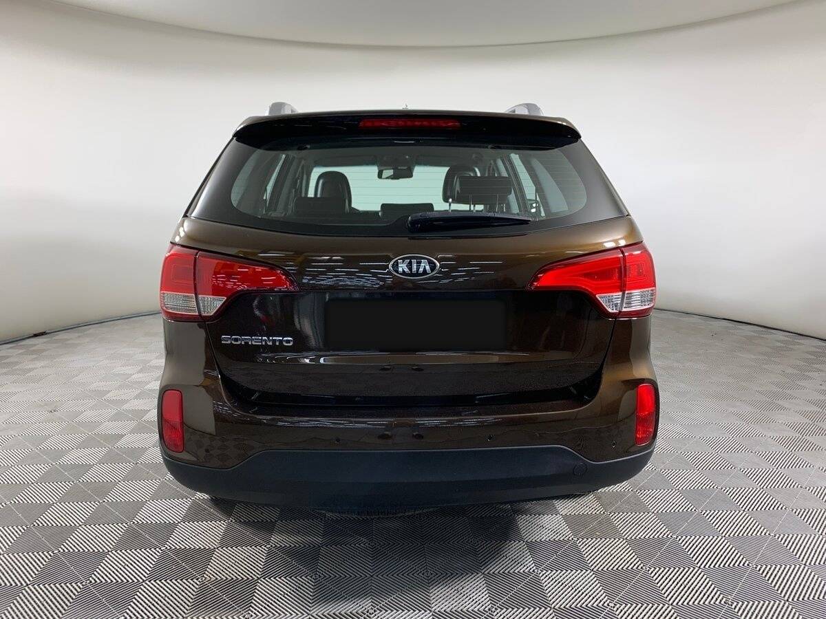 Kia Sorento с пробегом — 2017 год. Фото: #5