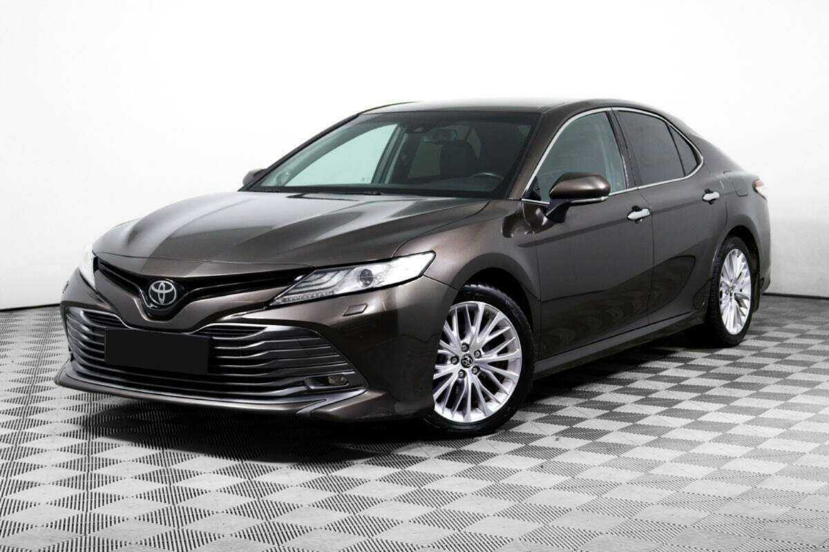 Toyota Camry с пробегом — 2019 год. Фото: #0