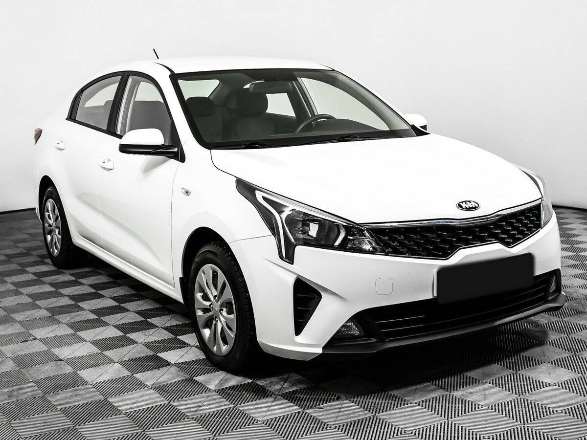 Kia Rio с пробегом — 2020 год. Фото: #2