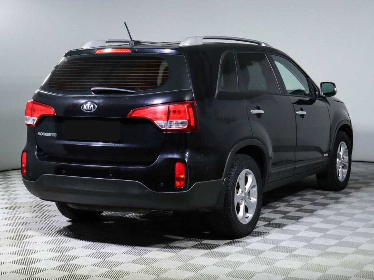 Kia Sorento с пробегом — 2017 год. Фото: #3
