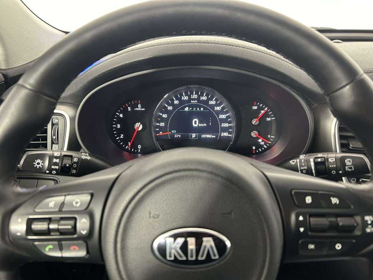 Kia Sorento с пробегом — 2017 год. Фото: #8