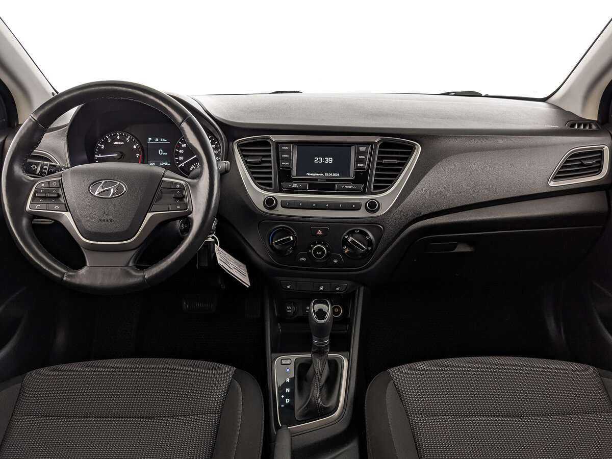 Hyundai Solaris с пробегом — 2018 год. Фото: #13