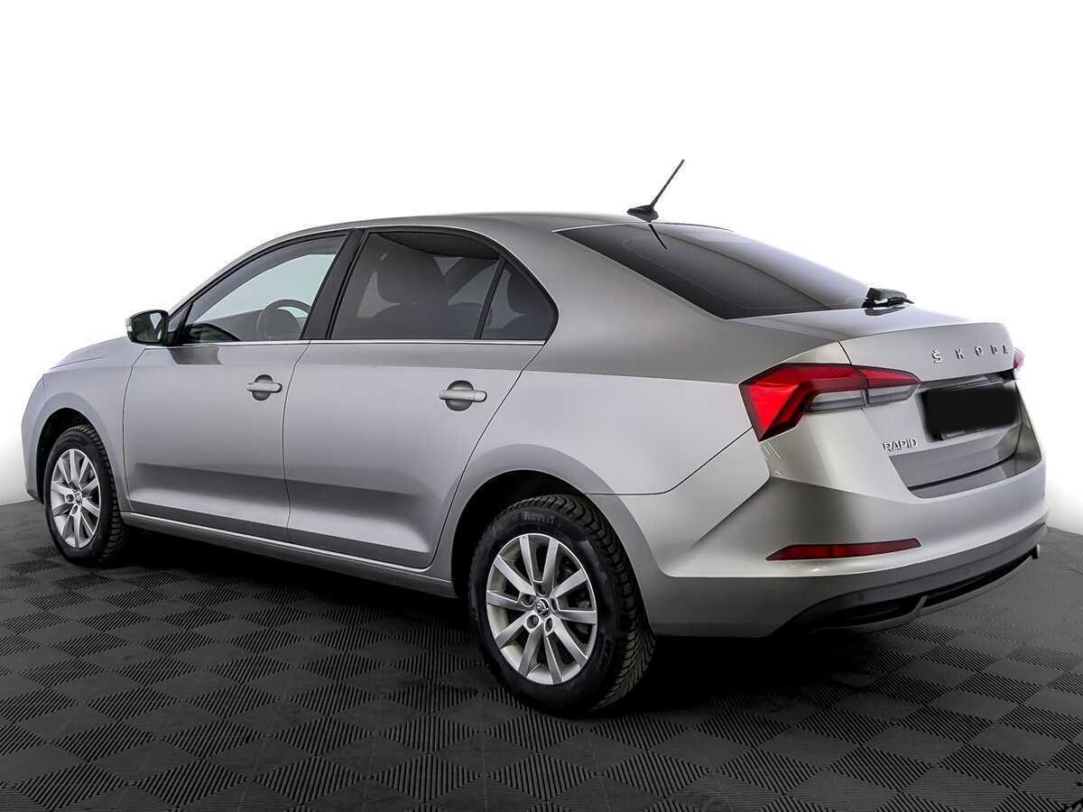Skoda Rapid с пробегом — 2021 год. Фото: #6