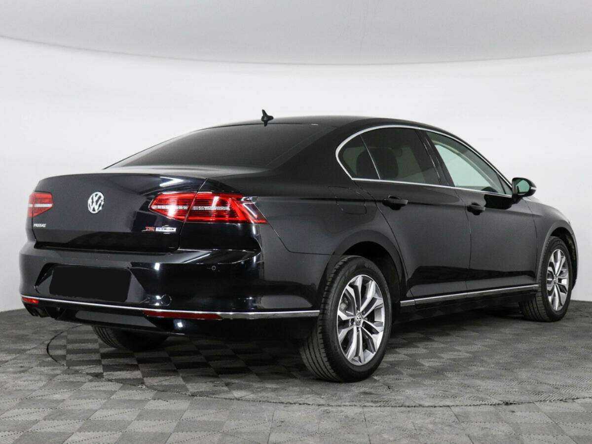 Volkswagen Passat с пробегом — 2016 год. Фото: #3