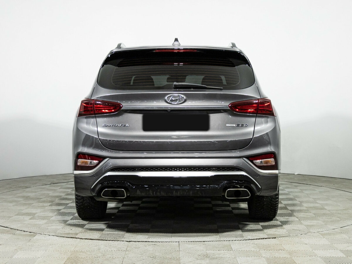 Hyundai Santa Fe с пробегом — 2019 год. Фото: #4