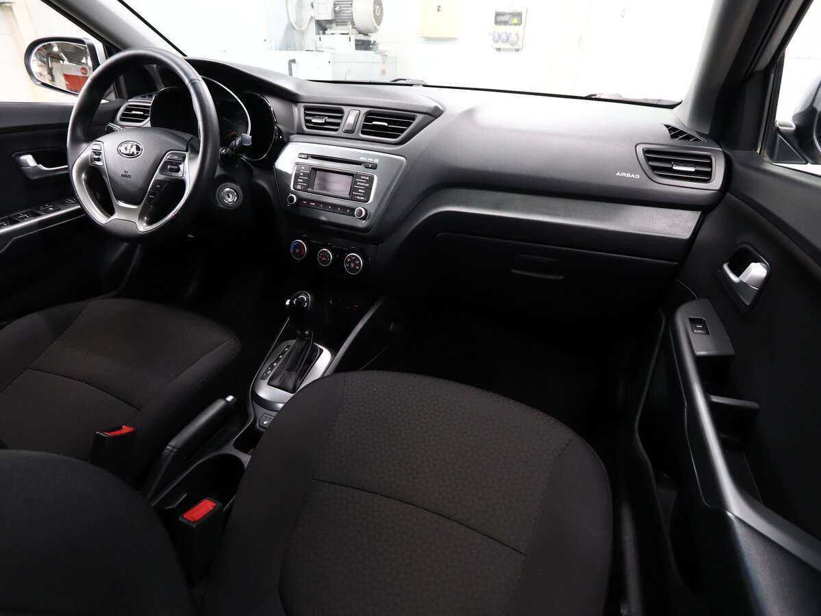 Kia Rio с пробегом — 2015 год. Фото: #12