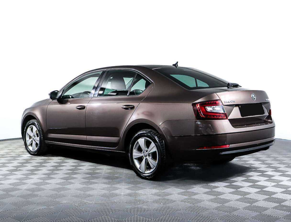 Skoda Octavia с пробегом — 2018 год. Фото: #6