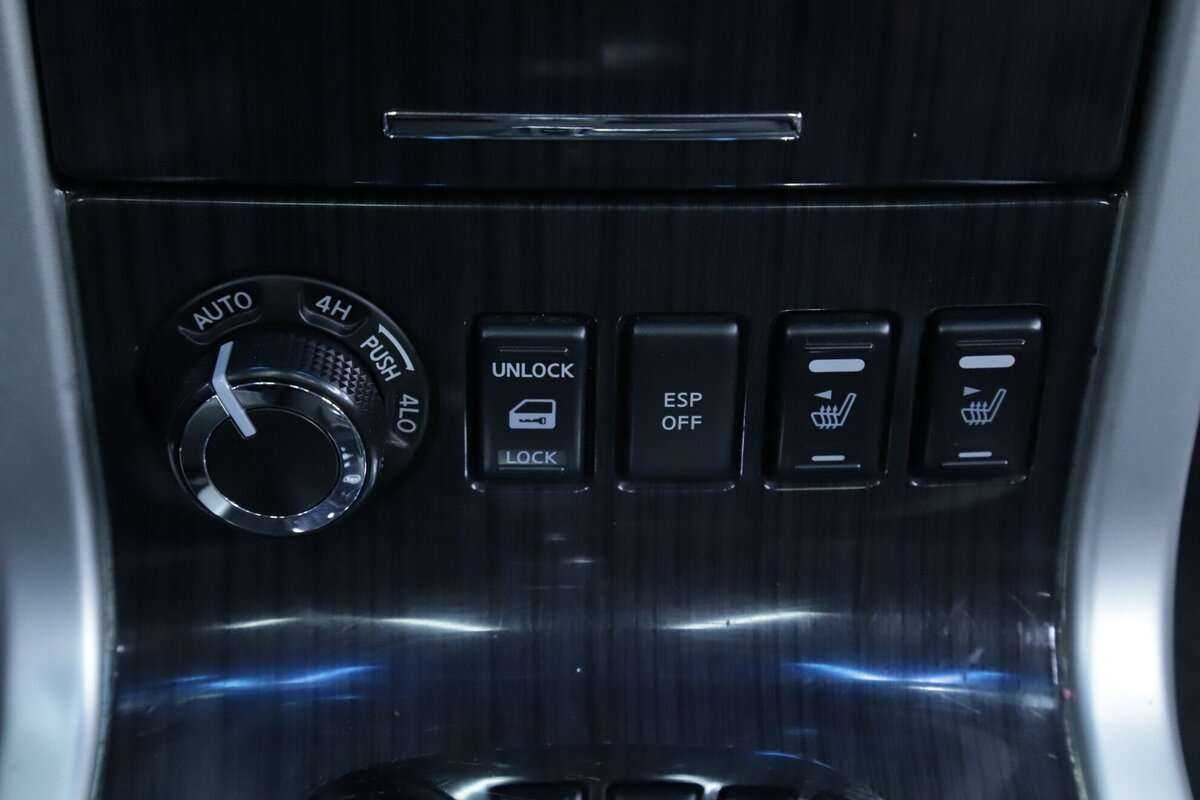 Nissan Pathfinder с пробегом — 2012 год. Фото: #14