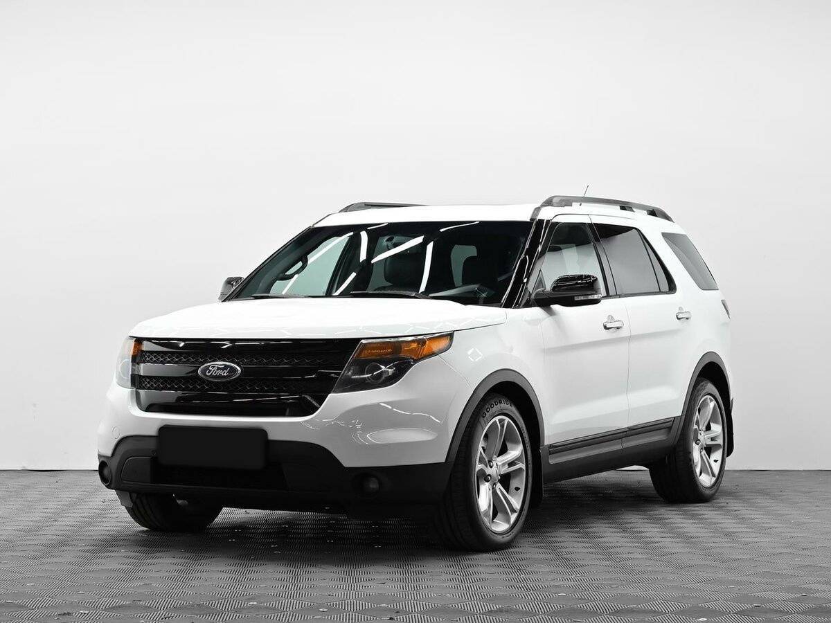 Ford Explorer с пробегом — 2013 год. Фото: #0