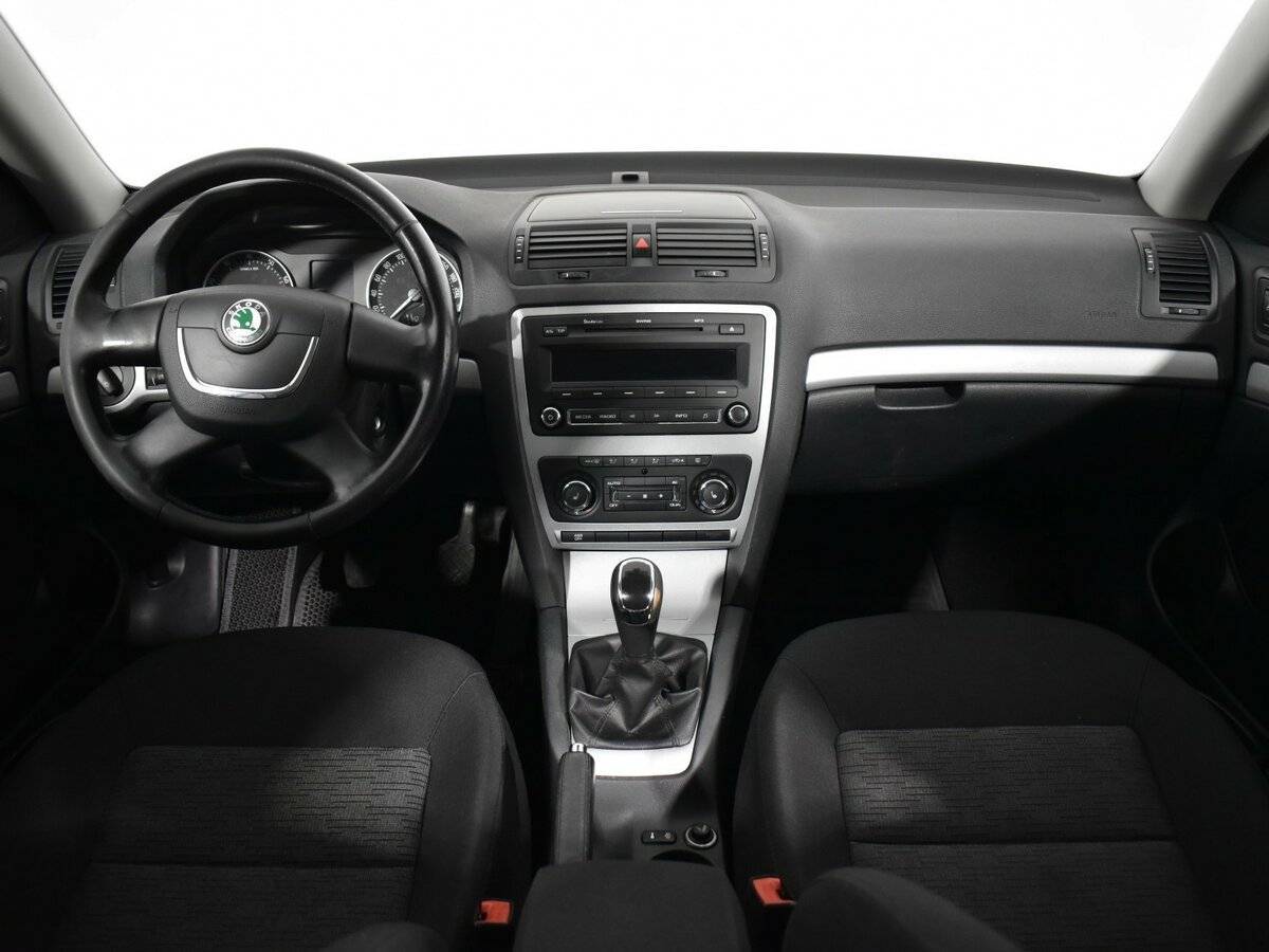 Skoda Octavia с пробегом — 2013 год. Фото: #10