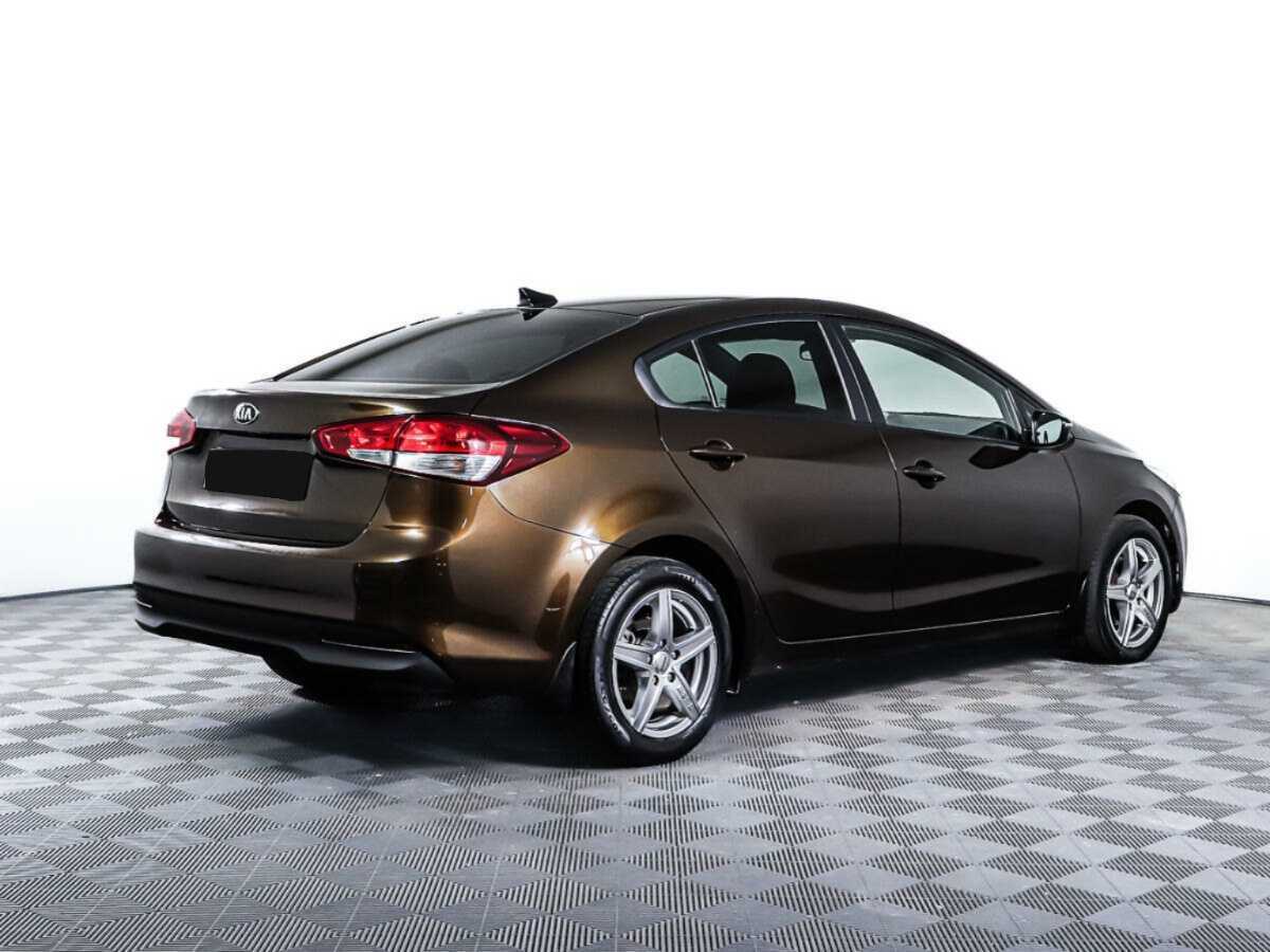 Kia Cerato с пробегом — 2017 год. Фото: #4