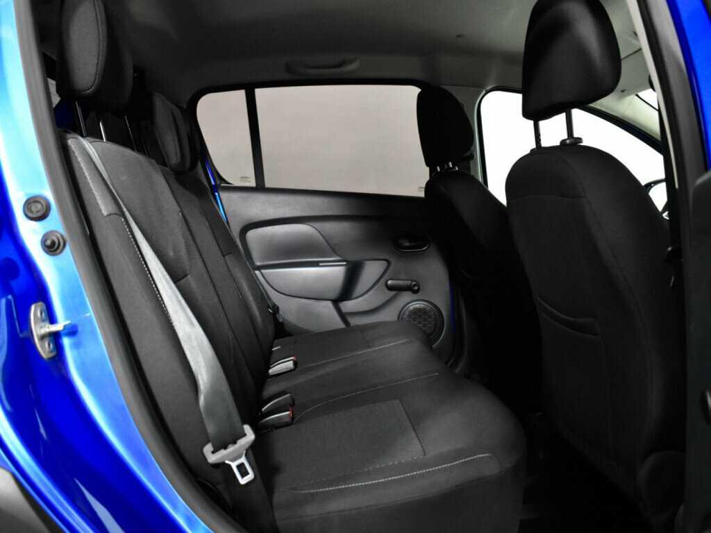 Renault Sandero с пробегом — 2019 год. Фото: #9