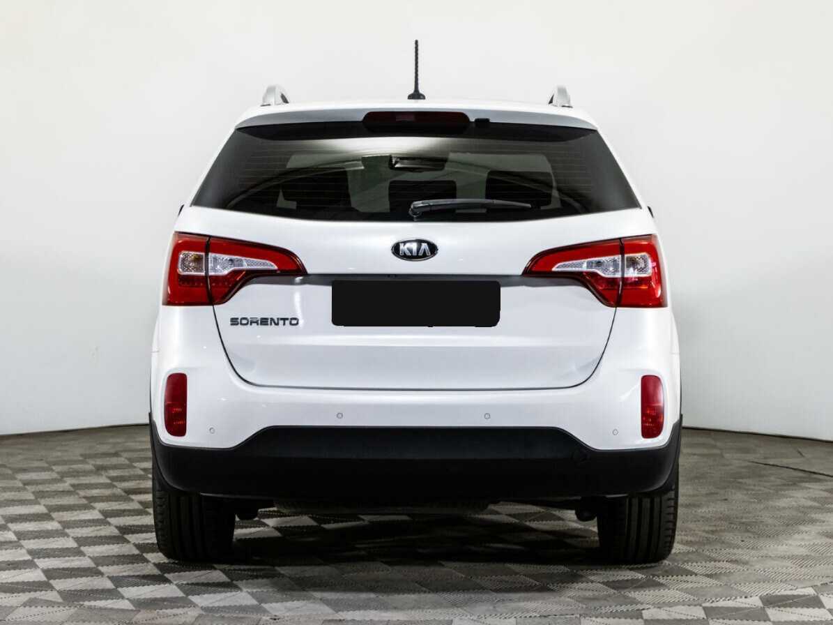 Kia Sorento с пробегом — 2015 год. Фото: #5