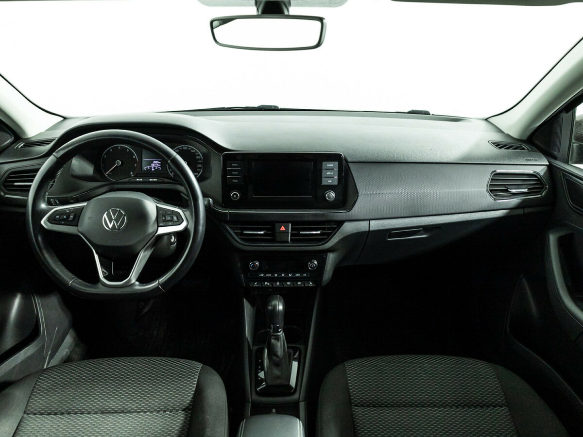 Volkswagen Polo с пробегом — 2020 год. Фото: #12