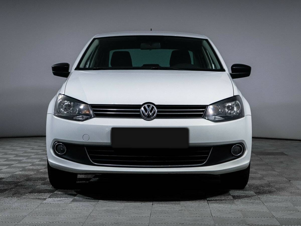 Volkswagen Polo с пробегом — 2014 год. Фото: #1