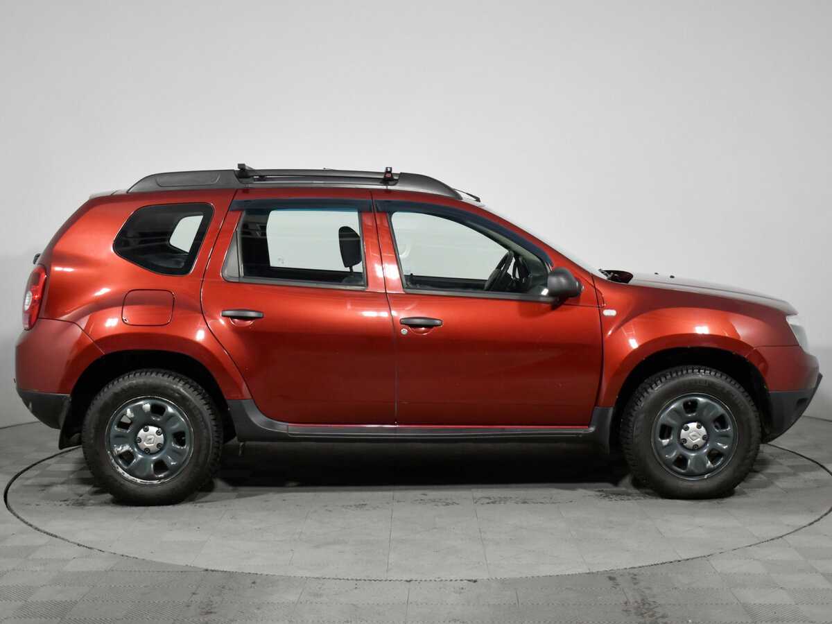 Renault Duster с пробегом — 2013 год. Фото: #3
