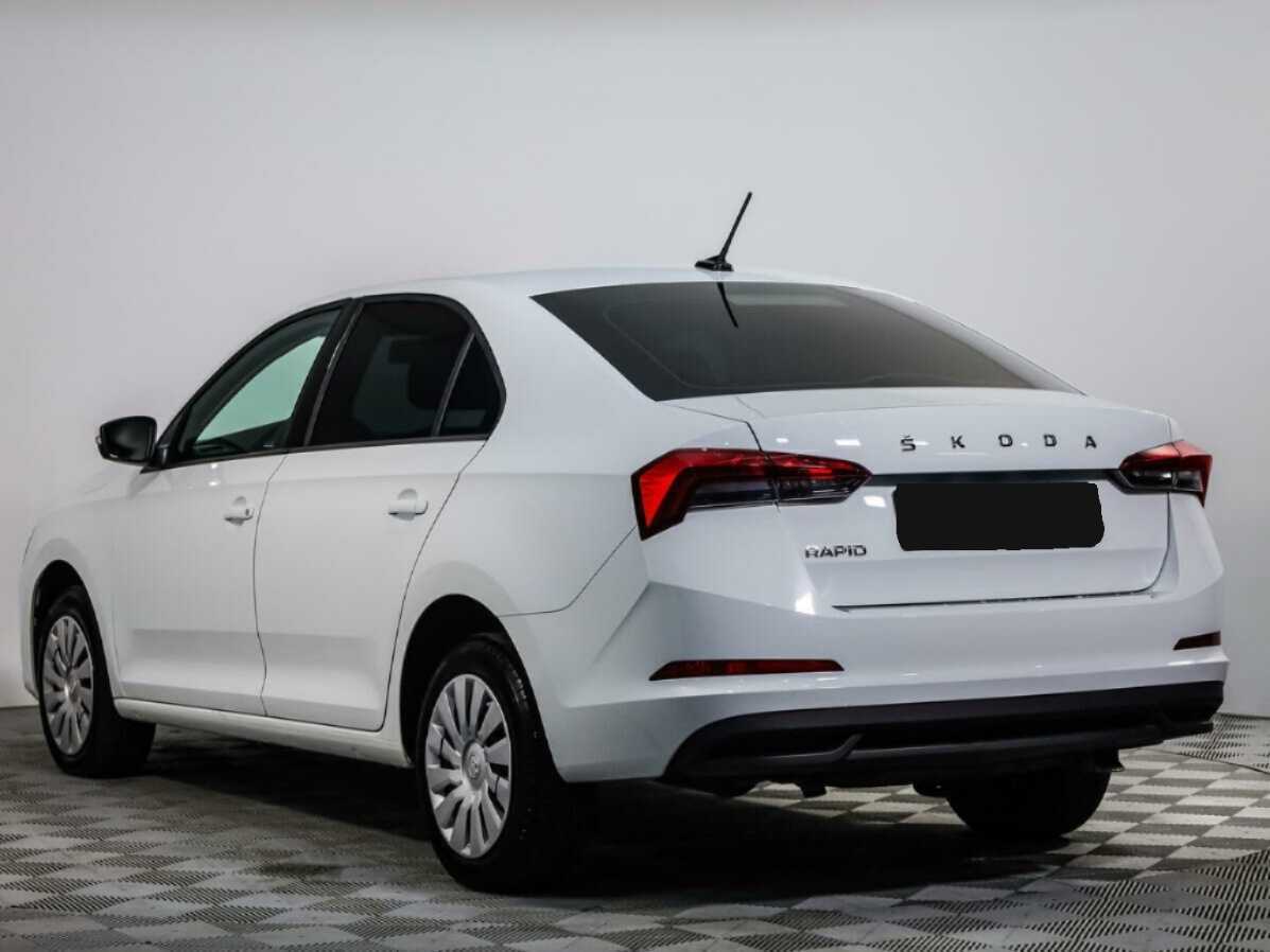 Skoda Rapid с пробегом — 2021 год. Фото: #5
