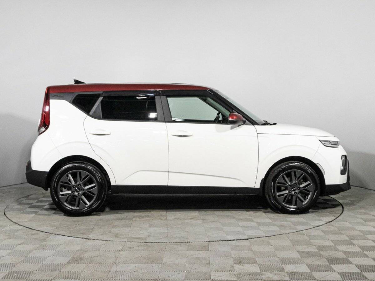 Kia Soul с пробегом — 2022 год. Фото: #3