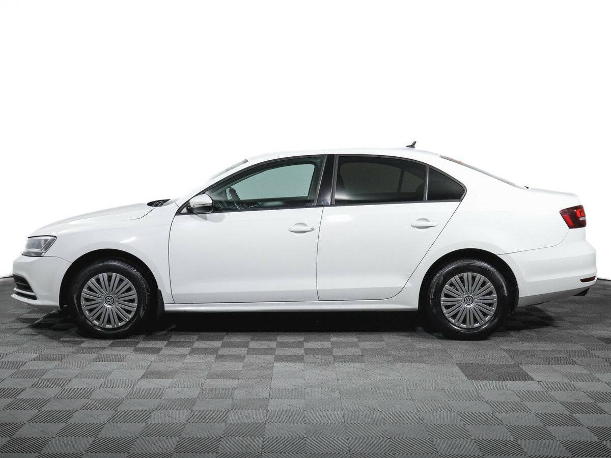 Volkswagen Jetta с пробегом — 2016 год. Фото: #7