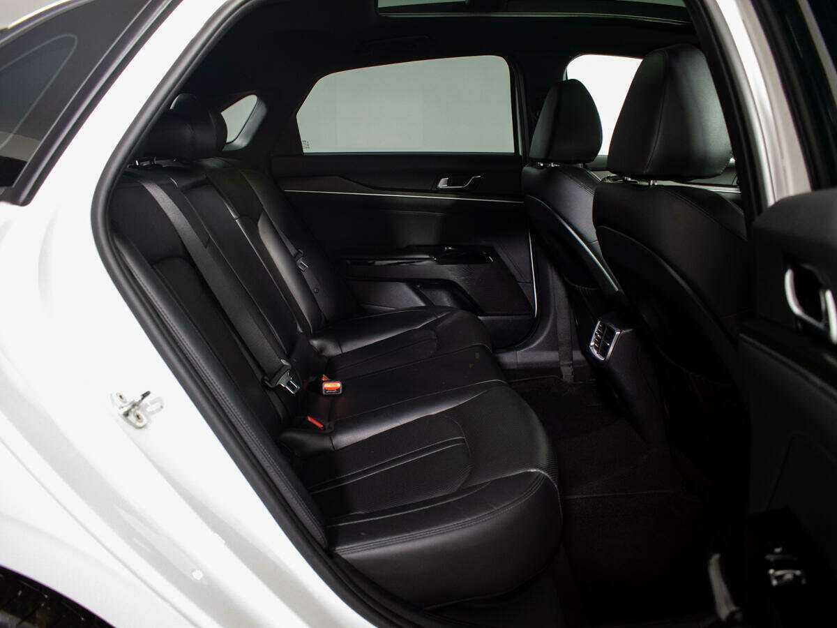 Kia K5 с пробегом — 2021 год. Фото: #7