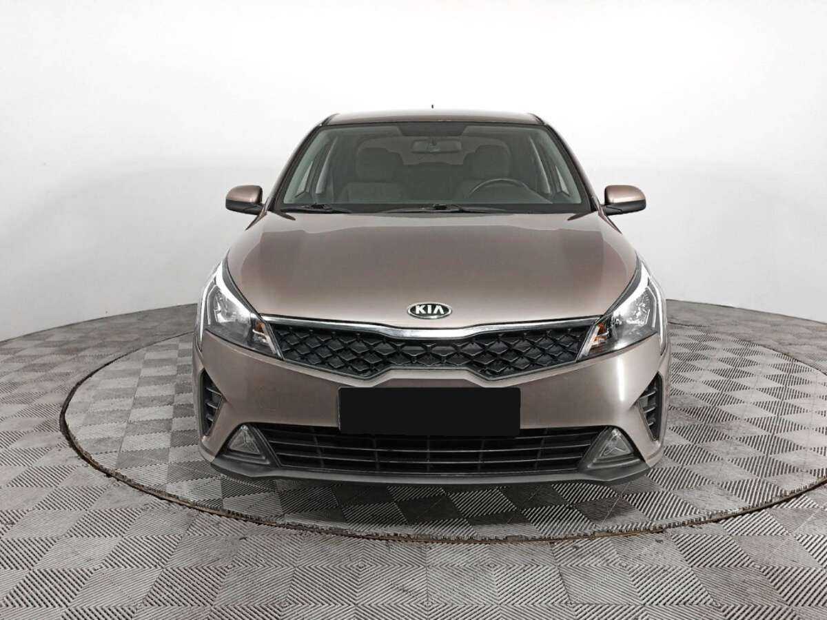 Kia Rio с пробегом — 2021 год. Фото: #1