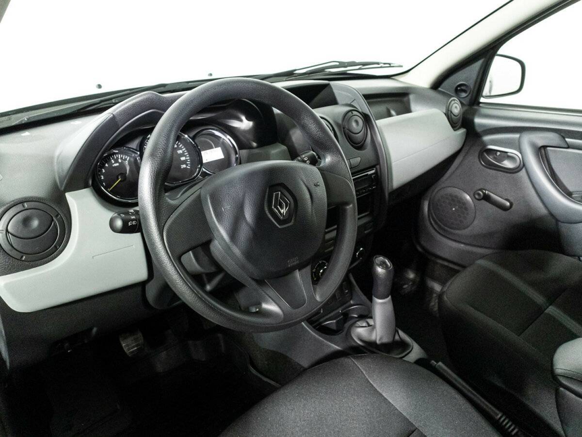 Renault Duster с пробегом — 2016 год. Фото: #10