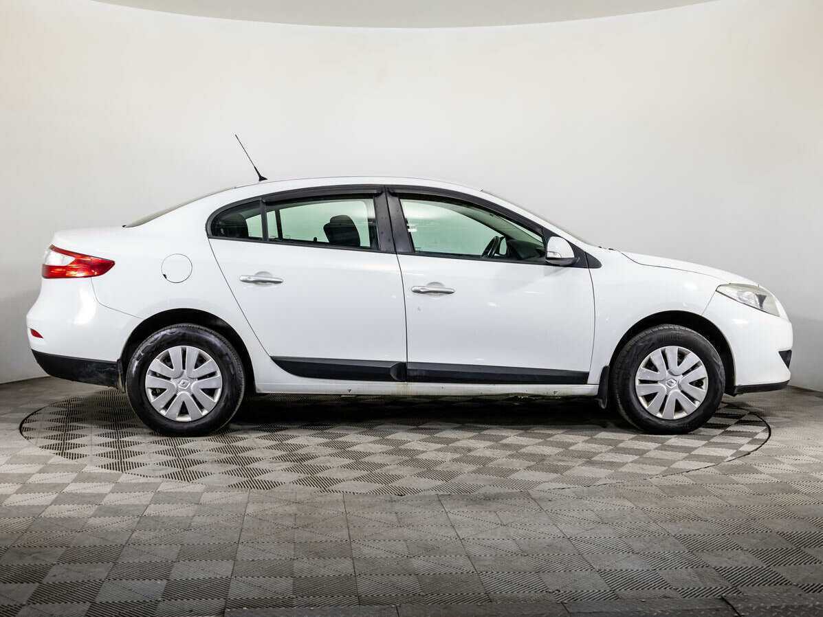 Renault Fluence с пробегом — 2013 год. Фото: #3
