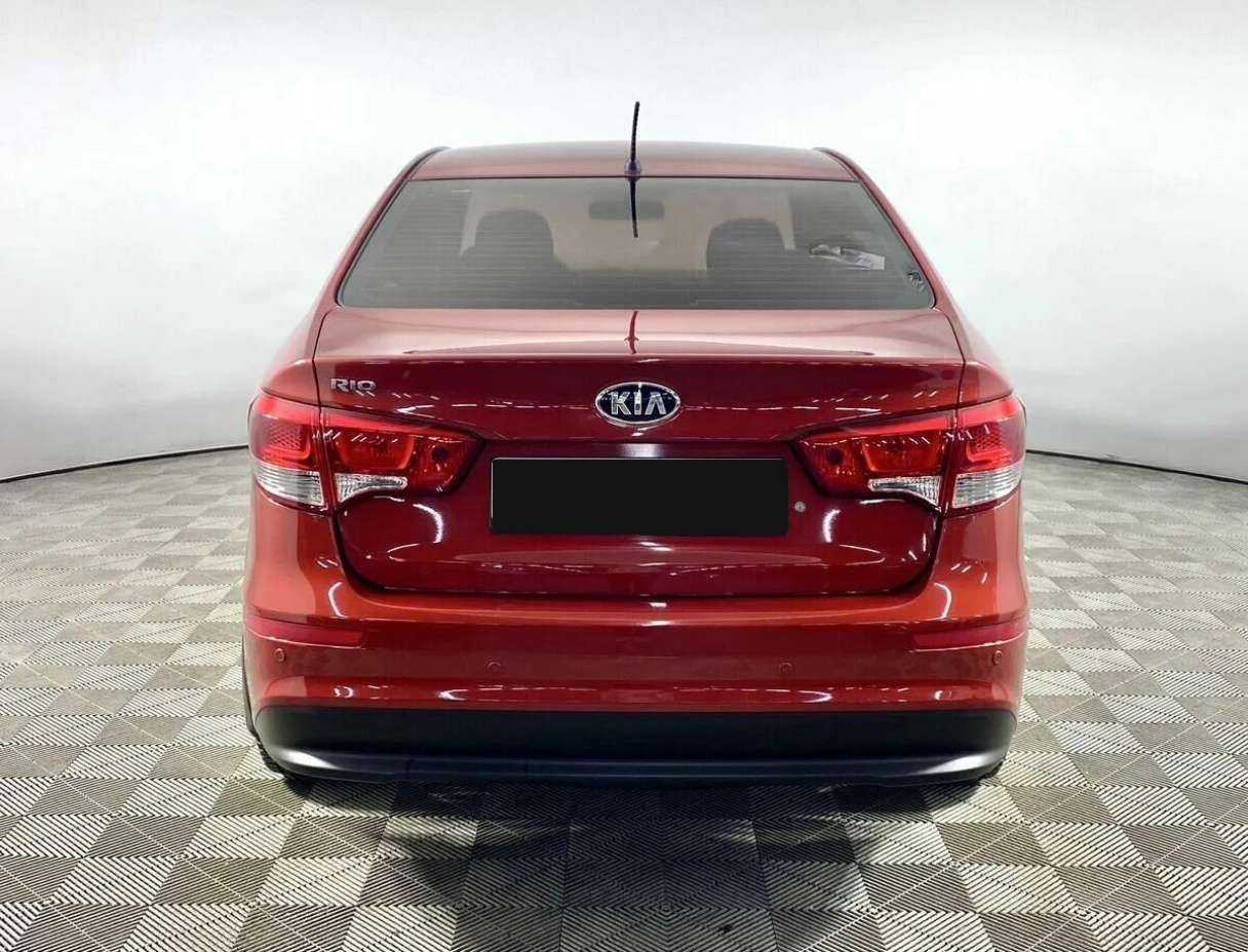 Kia Rio с пробегом — 2016 год. Фото: #5