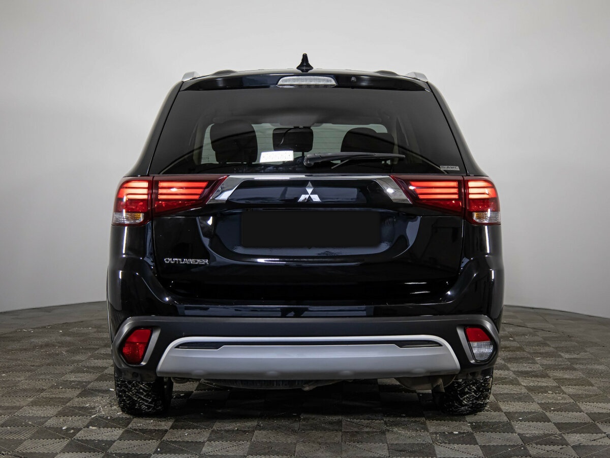 Mitsubishi Outlander с пробегом — 2020 год. Фото: #3