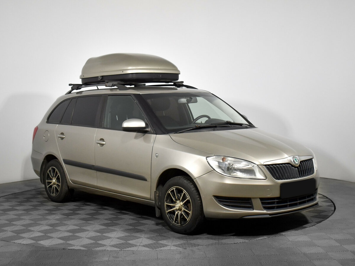 Skoda Fabia с пробегом — 2012 год. Фото: #2