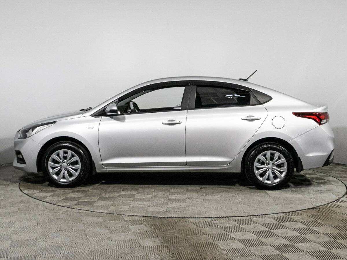 Hyundai Solaris с пробегом — 2017 год. Фото: #7
