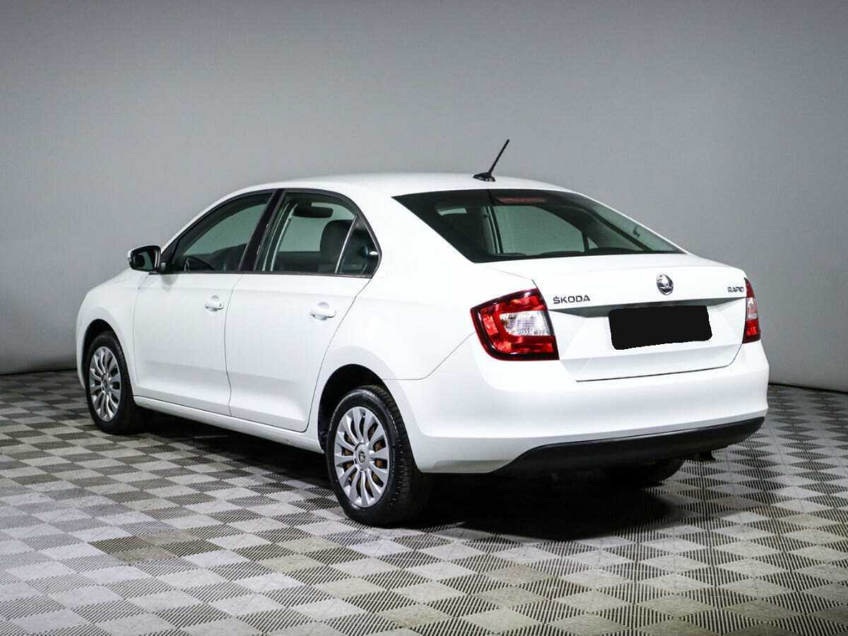 Skoda Rapid с пробегом — 2019 год. Фото: #5