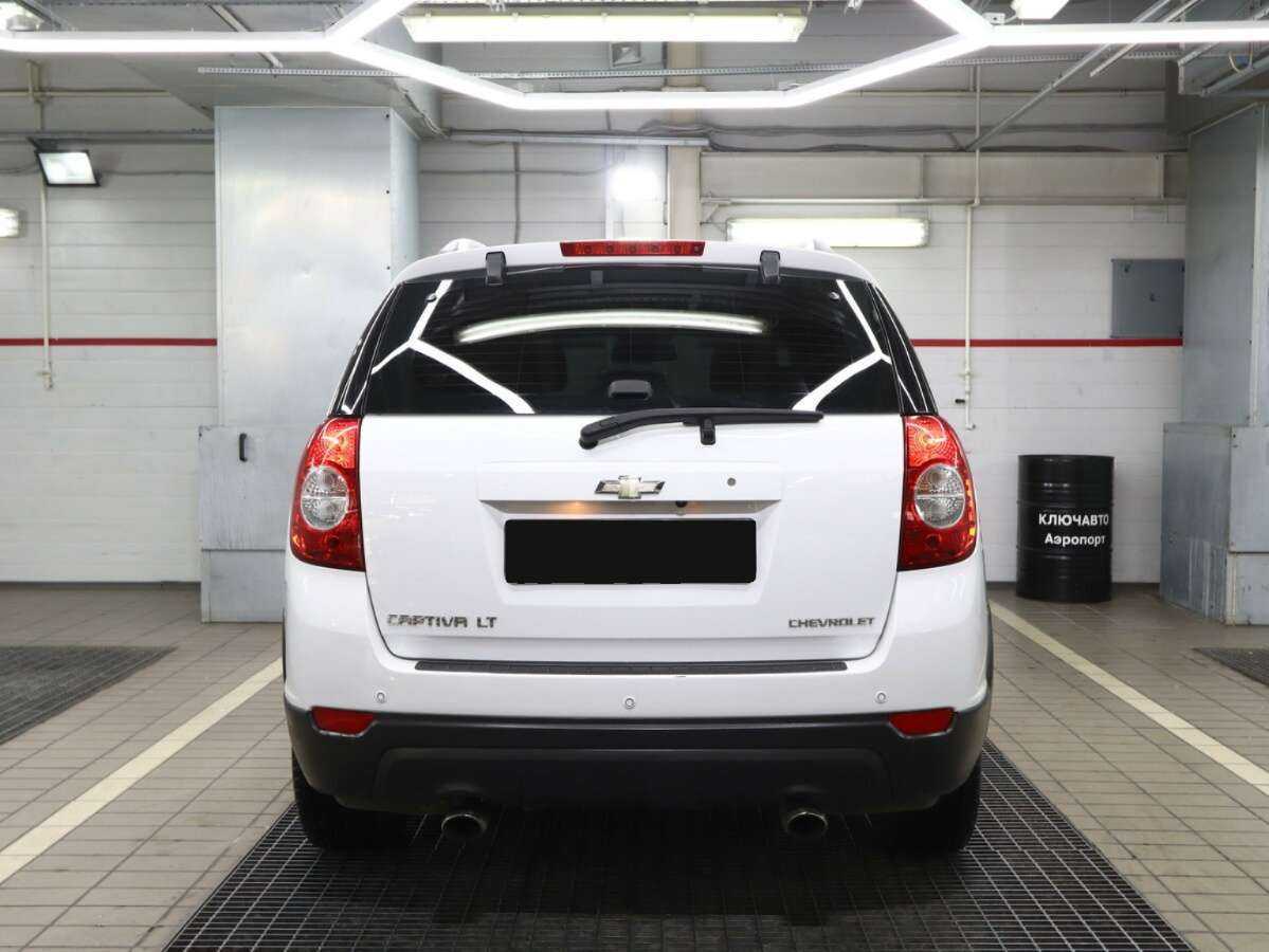 Chevrolet Captiva с пробегом — 2012 год. Фото: #3