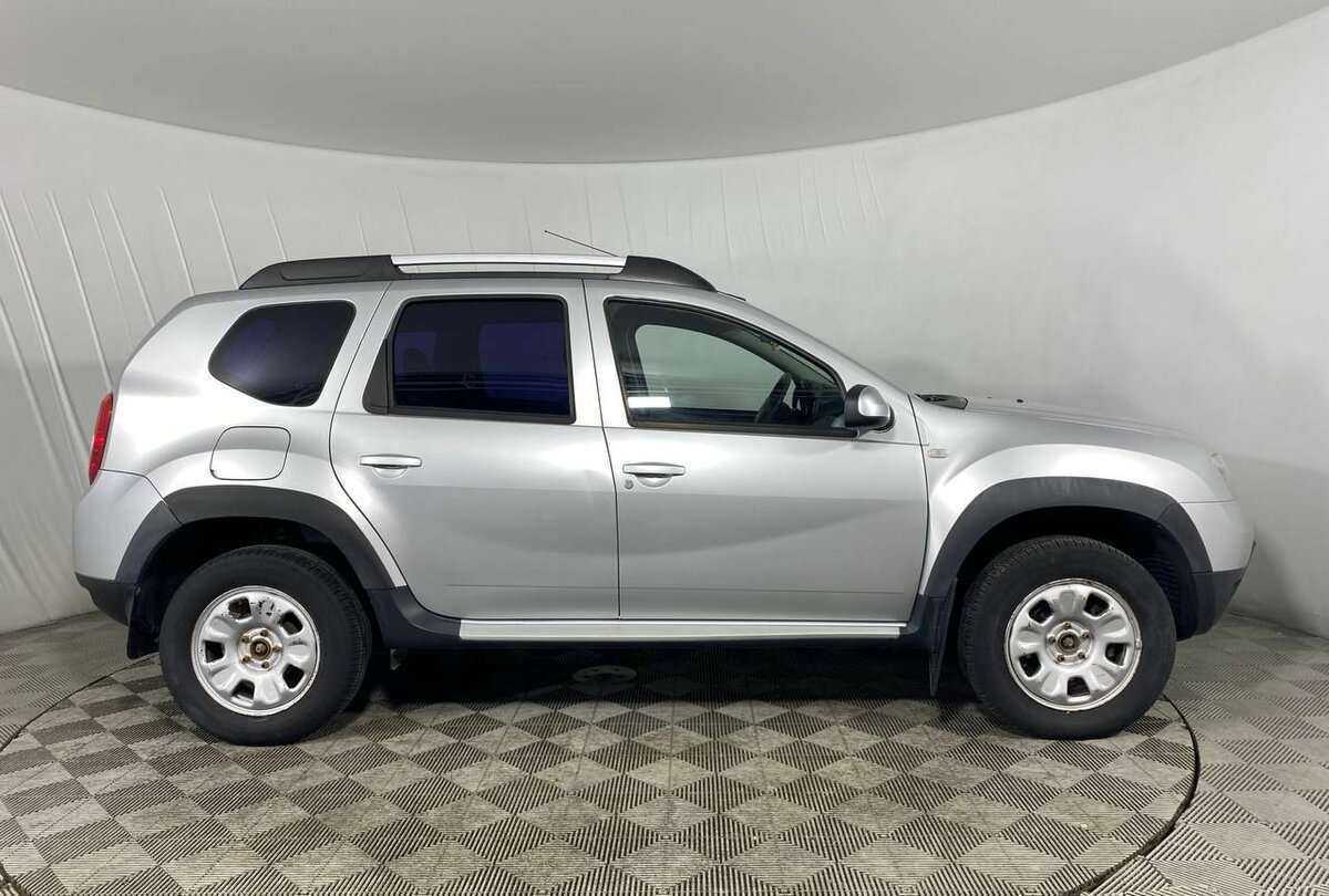 Renault Duster с пробегом — 2014 год. Фото: #3