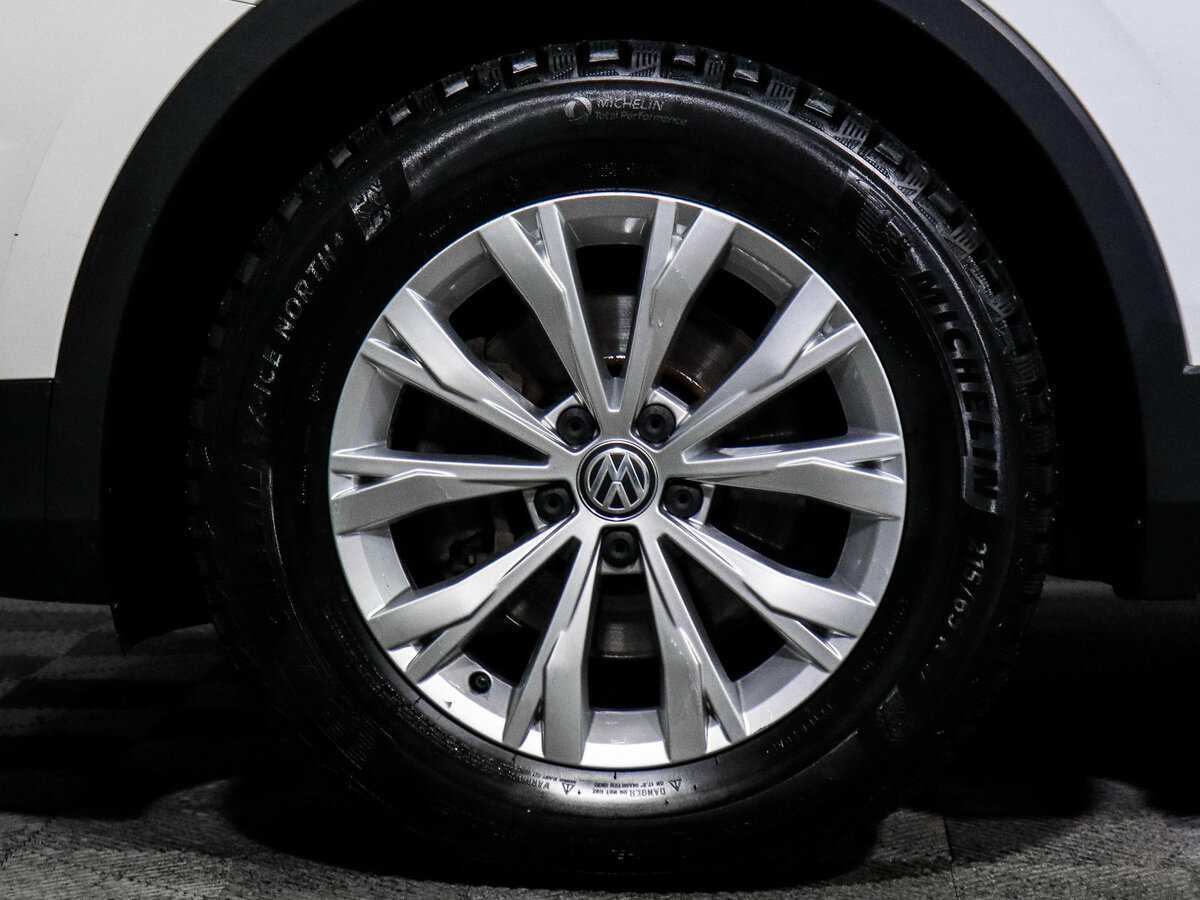 Volkswagen Tiguan с пробегом — 2020 год. Фото: #11