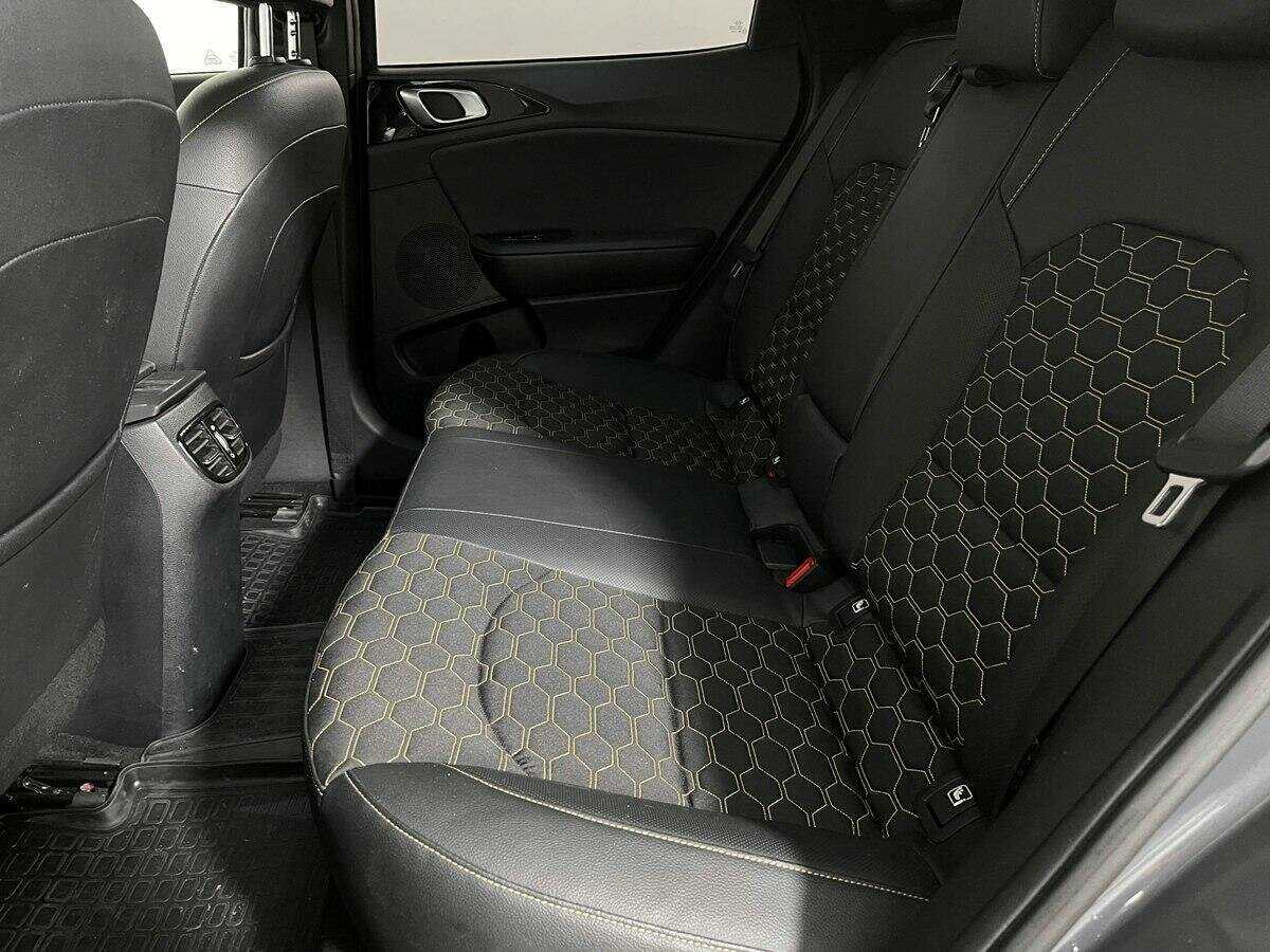 Kia XCeed с пробегом — 2020 год. Фото: #9