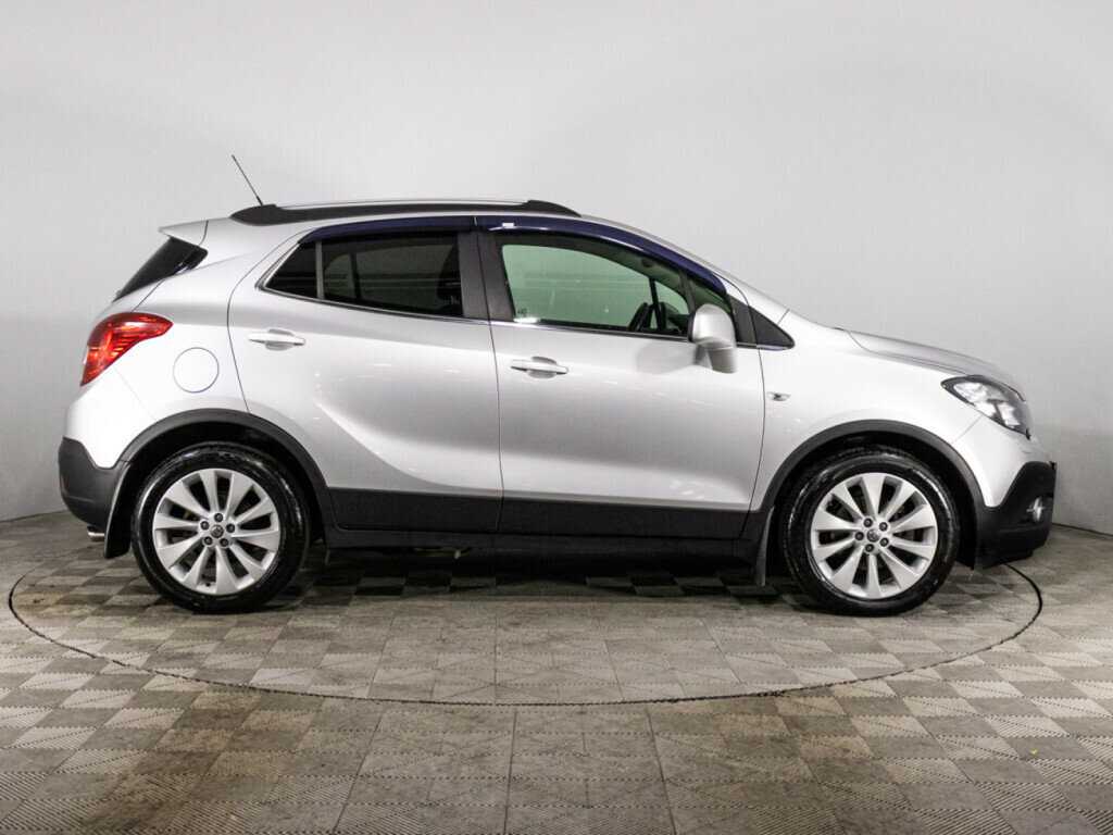 Opel Mokka с пробегом — 2015 год. Фото: #3