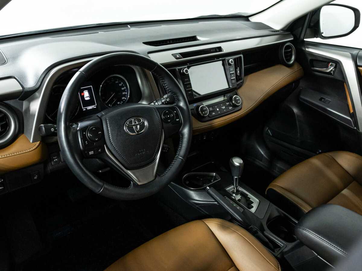 Toyota RAV4 с пробегом — 2019 год. Фото: #10