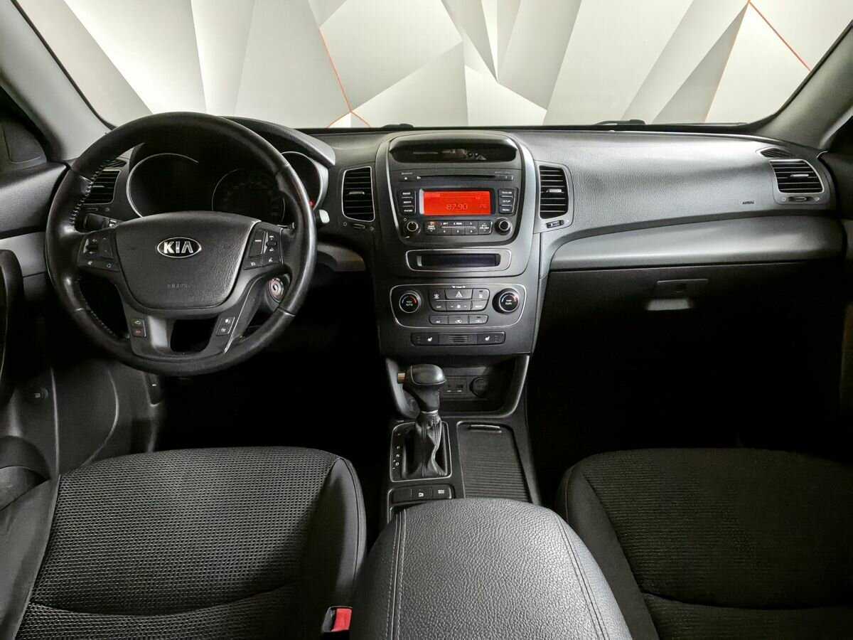 Kia Sorento с пробегом — 2013 год. Фото: #9