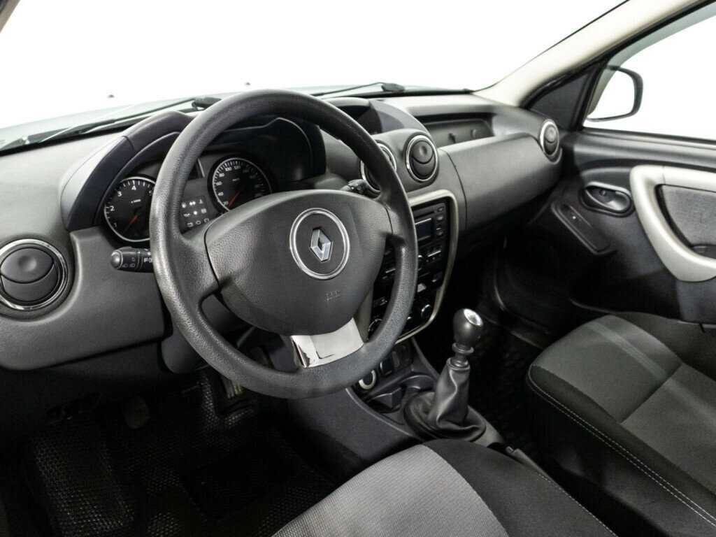 Renault Duster с пробегом — 2014 год. Фото: #10