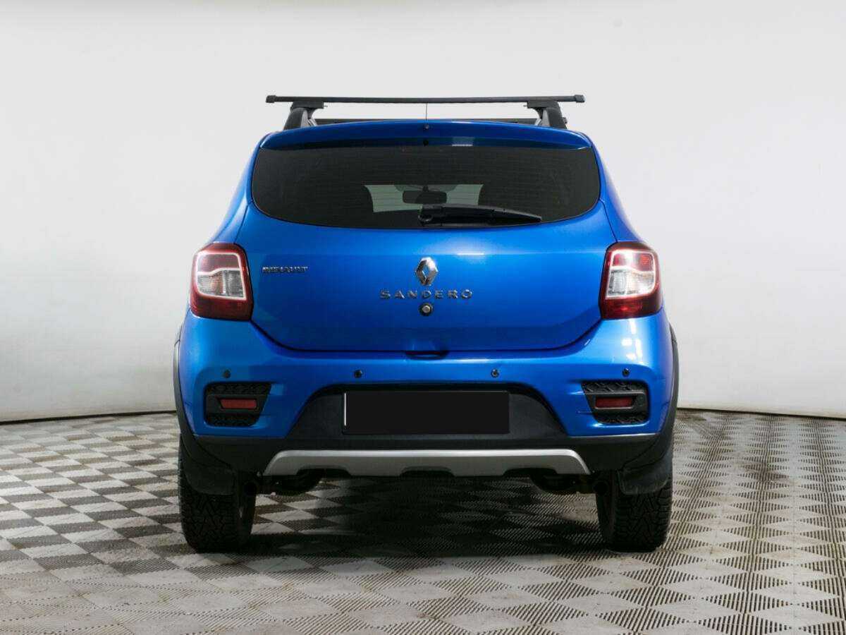 Renault Sandero с пробегом — 2017 год. Фото: #4