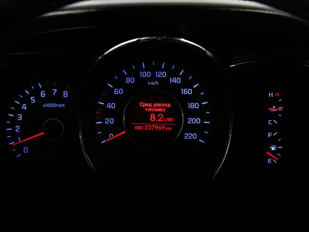 Kia Rio с пробегом — 2012 год. Фото: #14