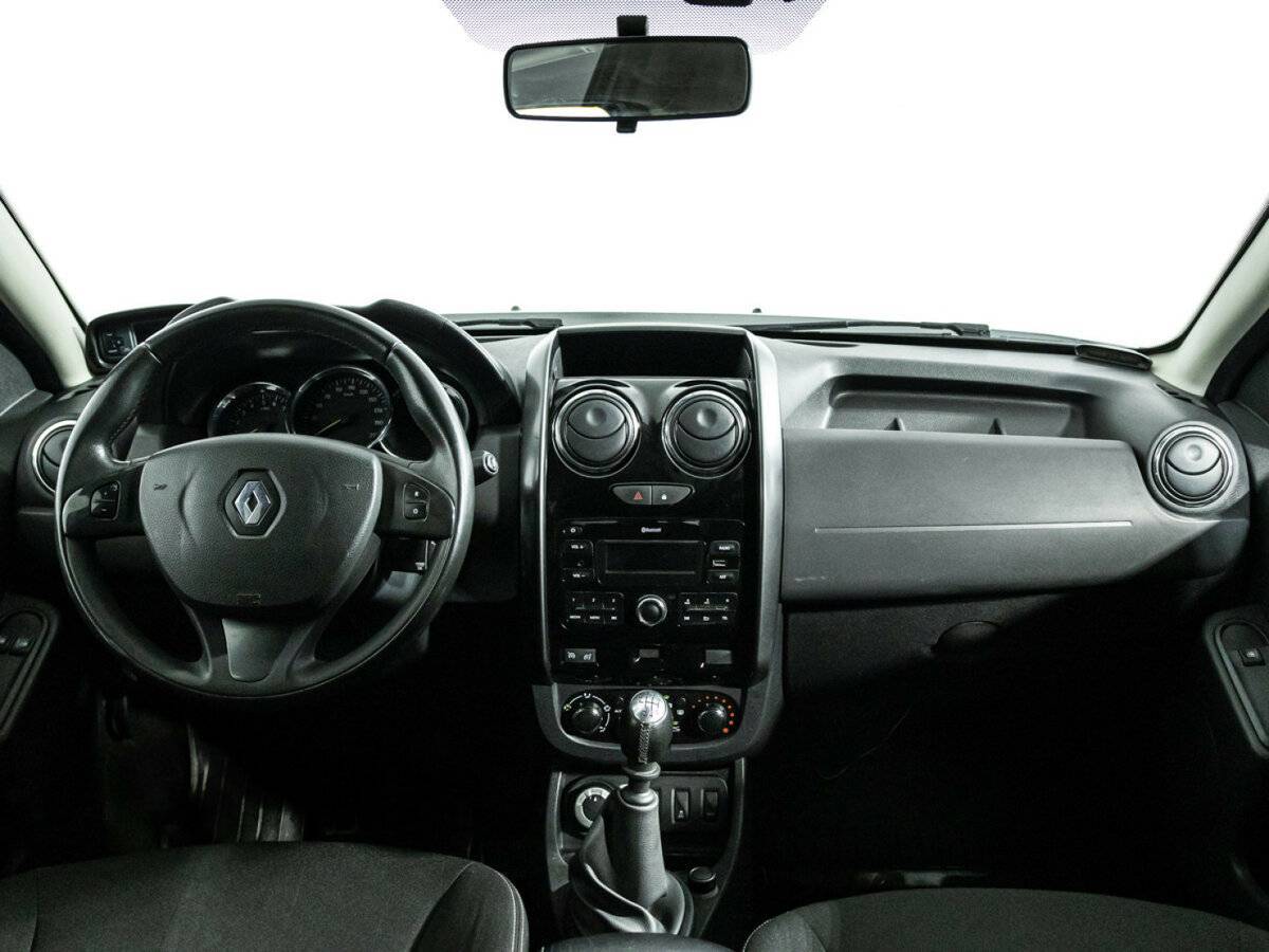 Renault Duster с пробегом — 2017 год. Фото: #12
