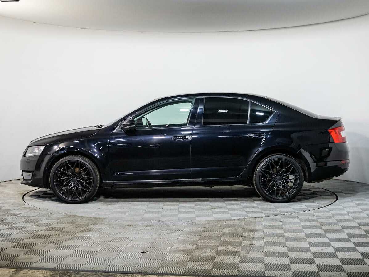 Skoda Octavia с пробегом — 2015 год. Фото: #6