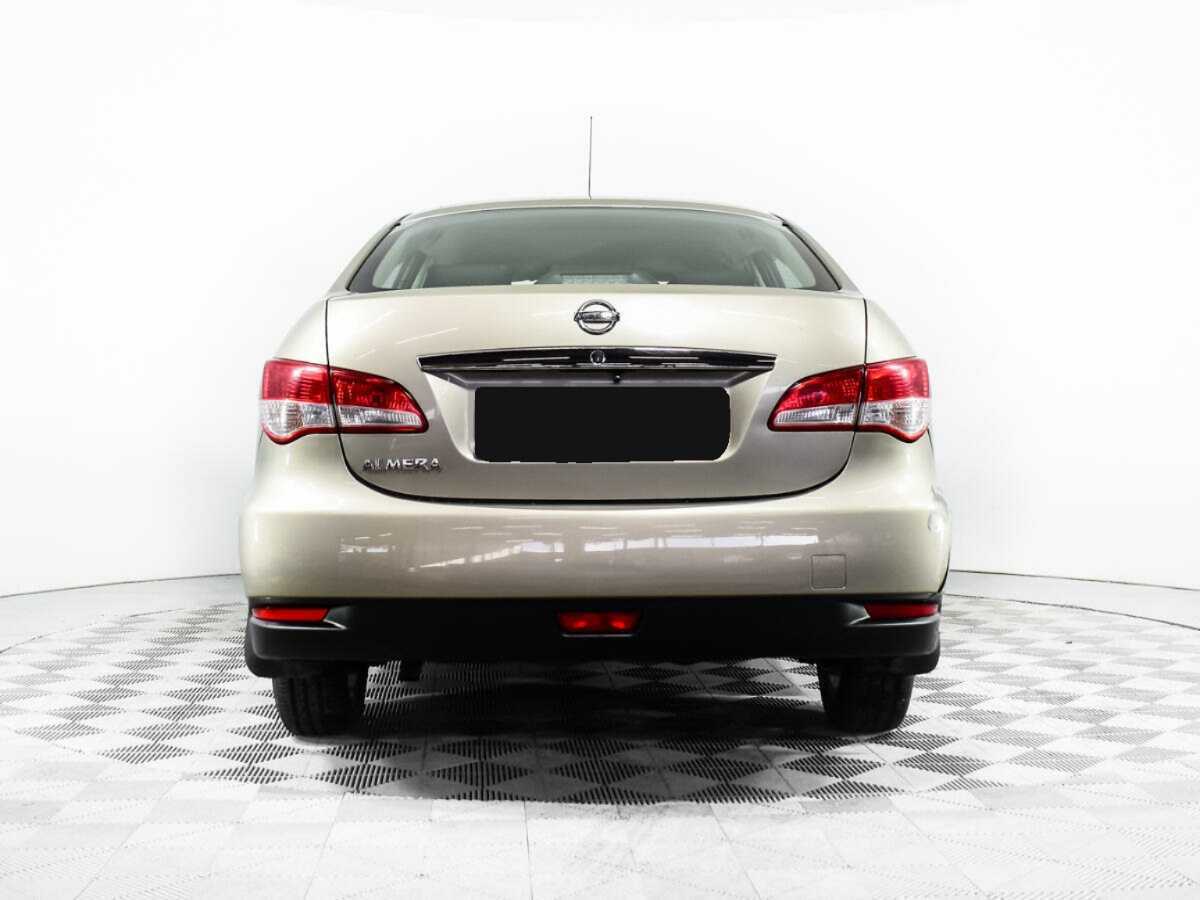 Nissan Almera с пробегом — 2014 год. Фото: #4