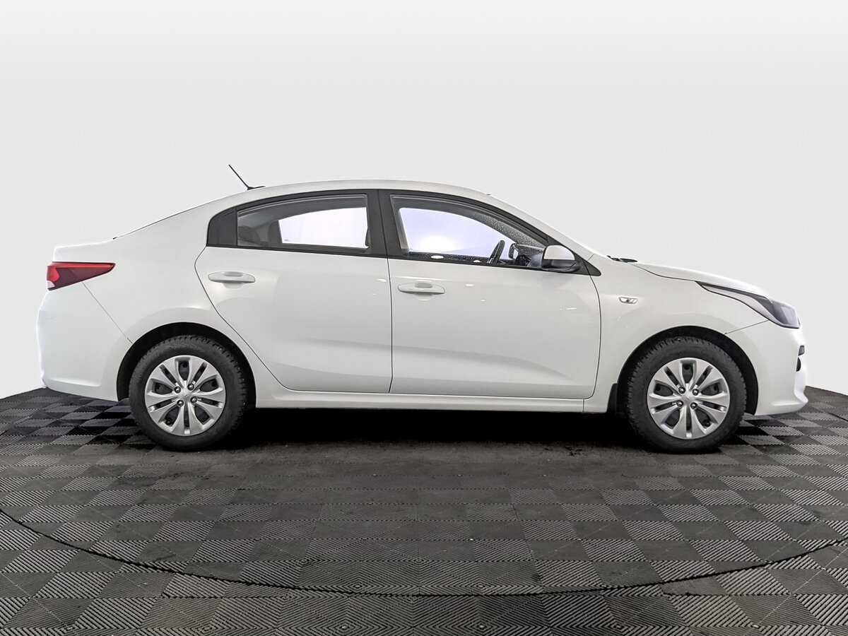 Kia Rio с пробегом — 2020 год. Фото: #3