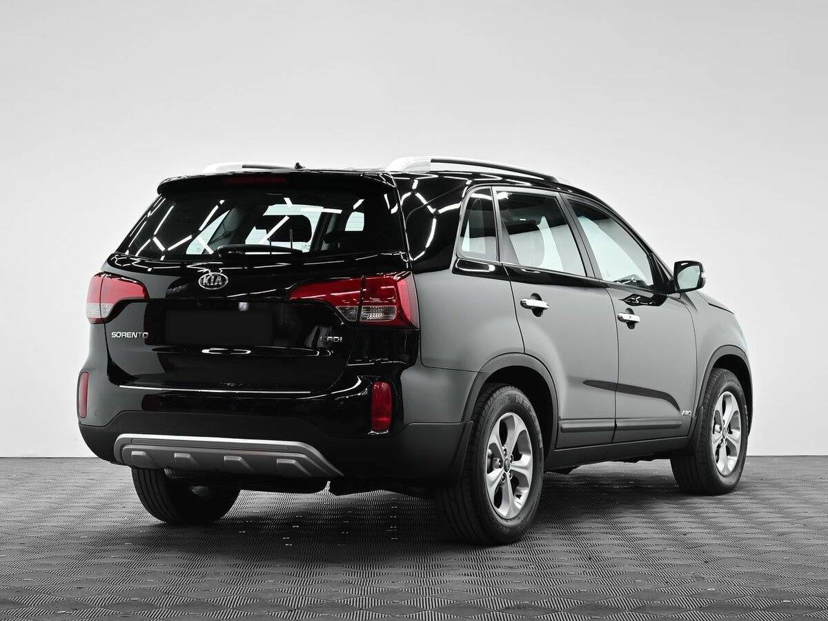 Kia Sorento с пробегом — 2015 год. Фото: #3