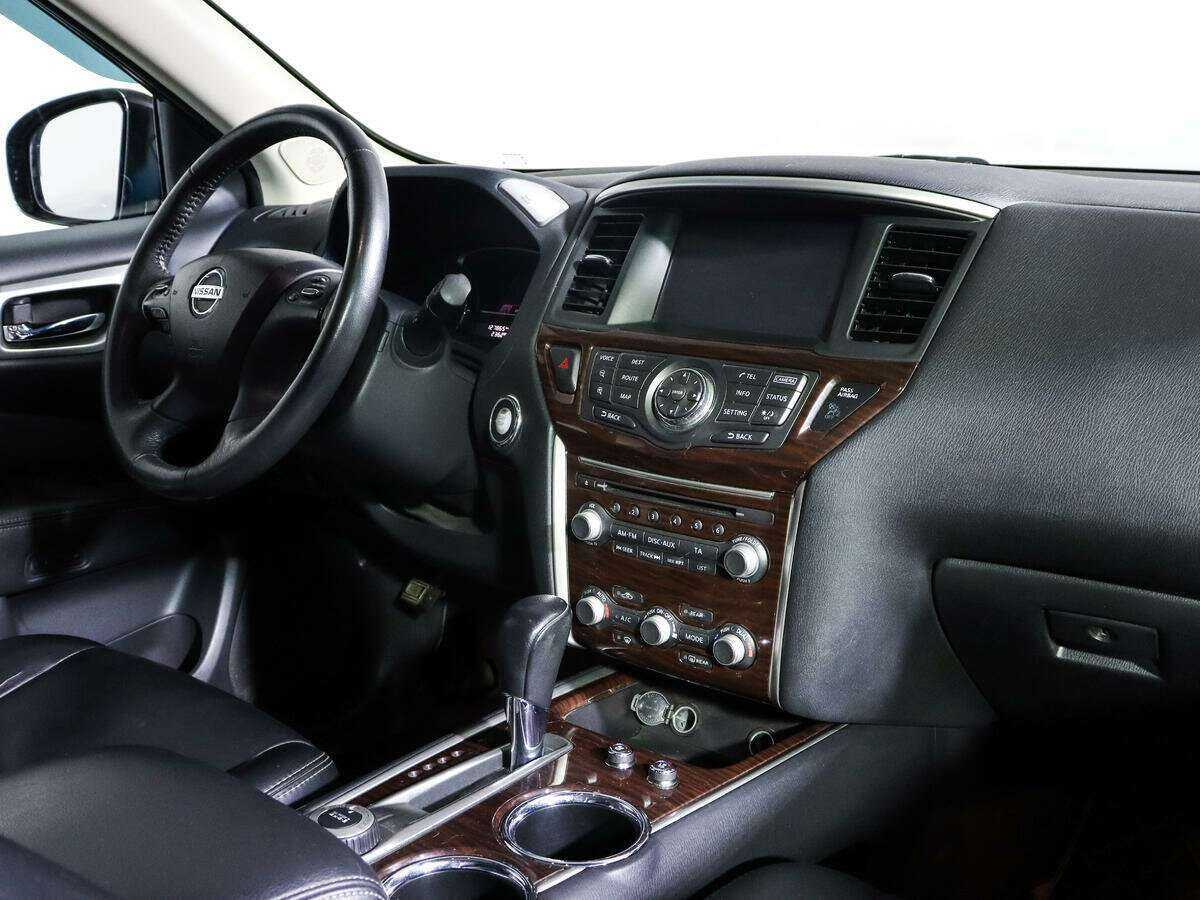 Nissan Pathfinder с пробегом — 2015 год. Фото: #7
