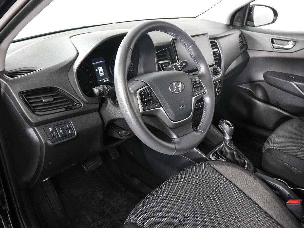 Hyundai Solaris с пробегом — 2021 год. Фото: #8