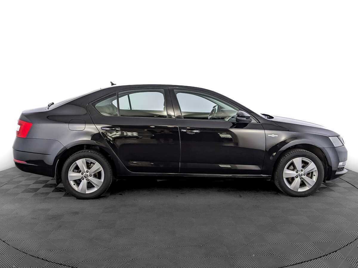 Skoda Octavia с пробегом — 2019 год. Фото: #3